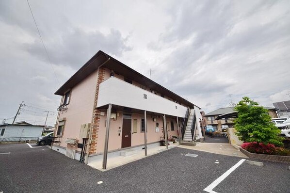 コンフォート的場の物件外観写真